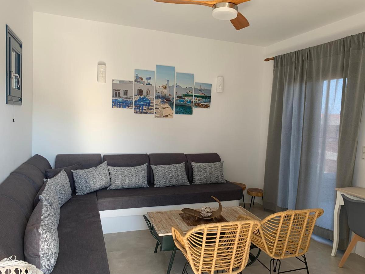 Paros-Memories-Neubau-Villen, Sportpool Aspro Chorio Zewnętrze zdjęcie